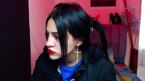 Snapshot of millacounisslosexanal chatting on October 2025 01:19:01 PM Violeta online show from October 2025 01:19:01 PM