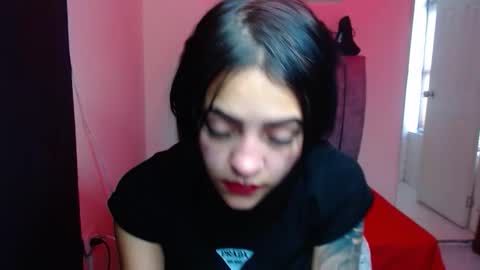 Snapshot of millacounisslosexanal chatting on October 2025 01:40:02 PM Violeta online show from October 2025 01:40:02 PM