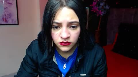 Snapshot of millacounisslosexanal chatting on November 2025 01:32:01 PM Violeta online show from November 2025 01:32:01 PM