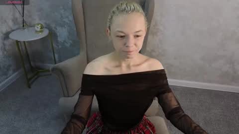 Snapshot of millaholt chatting on September 2025 08:30:01 AM Hello Im Mila online show from September 2025 08:30:01 AM