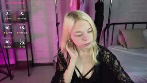 Snapshot of millaholt chatting on November 2025 10:14:02 AM Hello Im Mila online show from November 2025 10:14:02 AM