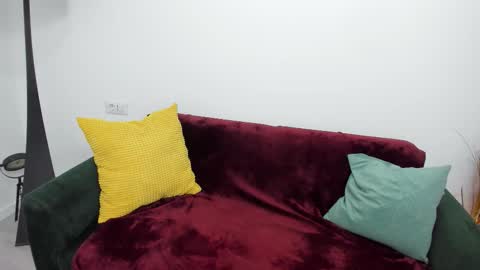 Millanna online show from September 2025 06:31:02 PM