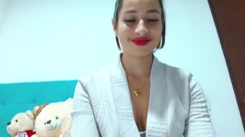 Aleja online show from December 2024 02:42:01 AM