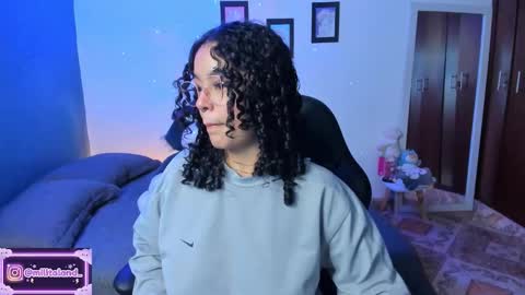 Snapshot of millie_lamar chatting on October 2025 05:02:02 PM online show from October 2025 05:02:02 PM