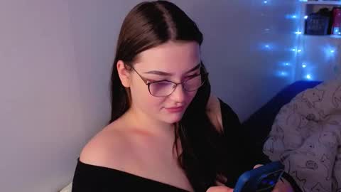 Millie online show from November 2025 03:55:02 PM