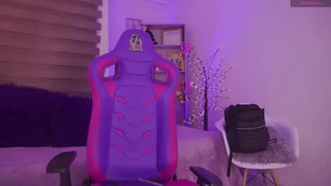 MILLY online show from October 2025 05:22:01 PM