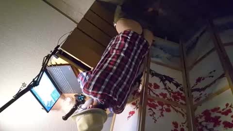 Milo online show from September 2025 06:08:02 PM