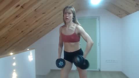 milusea online show from November 2025 05:24:02 PM