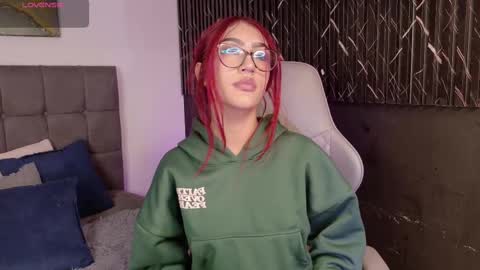 Snapshot of miluv19 chatting on October 2025 10:17:01 PM miluv19 online show from October 2025 10:17:01 PM