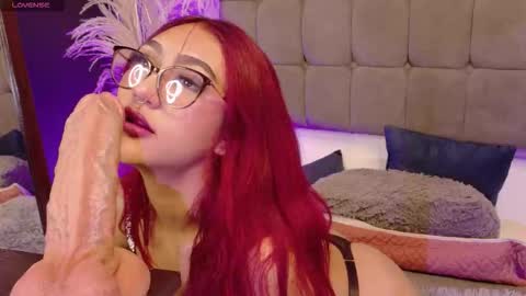 Snapshot of miluv19 chatting on October 2025 09:02:01 PM miluv19 online show from October 2025 09:02:01 PM