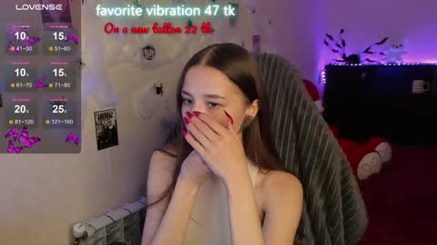 Snapshot of milyamess chatting on October 2025 05:57:02 PM Emily online show from October 2025 05:57:02 PM