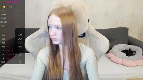 Snapshot of milymi_ chatting on September 2025 02:55:02 PM Milena and Jasper online show from September 2025 02:55:02 PM