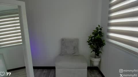 mimmyfit1 online show from December 2024 02:35:02 PM