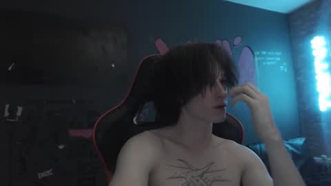 Snapshot of min1pekka chatting on October 2025 12:54:01 AM Max online show from October 2025 12:54:01 AM