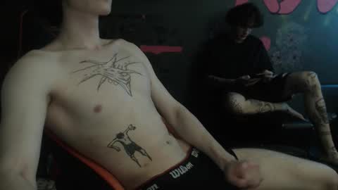 Snapshot of min1pekka chatting on November 2025 05:48:02 PM Max online show from November 2025 05:48:02 PM