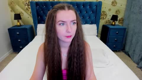 minchelskatrina online show from October 2025 07:27:01 AM