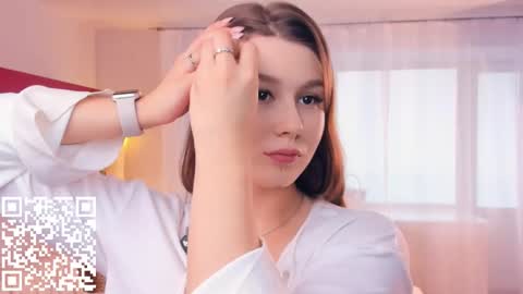 Snapshot of minditrelles chatting on October 2025 07:21:02 AM Mindi online show from October 2025 07:21:02 AM