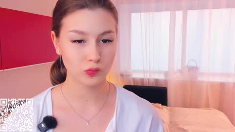 Snapshot of minditrelles chatting on November 2025 07:19:02 AM Mindi online show from November 2025 07:19:02 AM