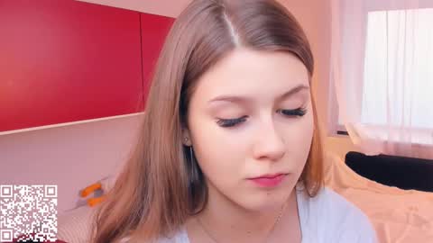 Snapshot of minditrelles chatting on November 2025 07:09:01 AM Mindi online show from November 2025 07:09:01 AM