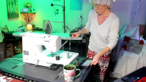 Mindy Mars online show from December 2024 12:08:02 PM