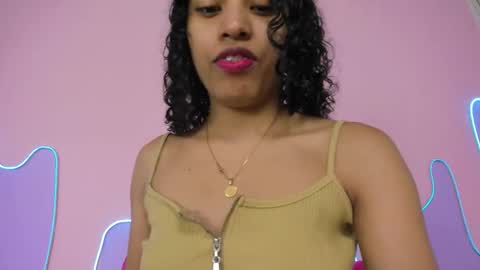 Snapshot of mingie_rouse chatting on October 2025 12:27:01 PM Mingie online show from October 2025 12:27:01 PM