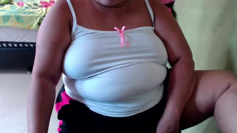 Andrea online show from February 2025 06:56:02 PM