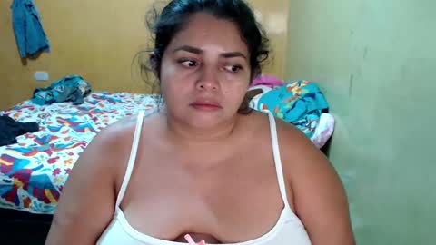 Andrea online show from September 2025 12:44:02 AM