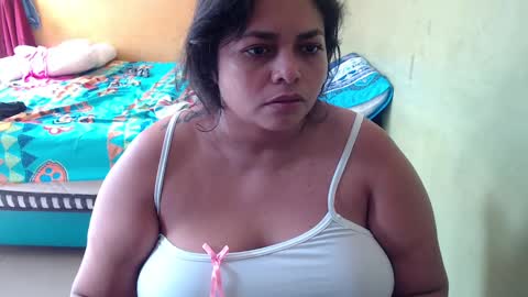 Andrea online show from September 2025 02:51:02 PM