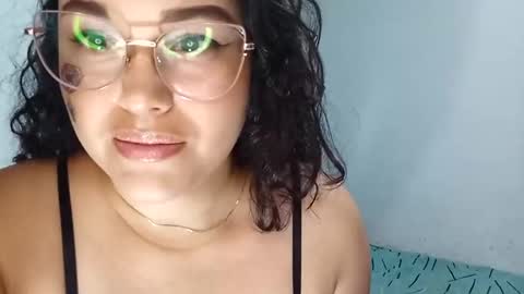 Snapshot of mira_cherry chatting on October 2025 05:46:01 AM mira_cherry online show from October 2025 05:46:01 AM