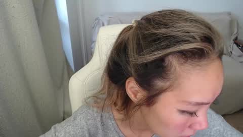 Snapshot of mira_g chatting on September 2025 12:28:02 PM mira_g online show from September 2025 12:28:02 PM