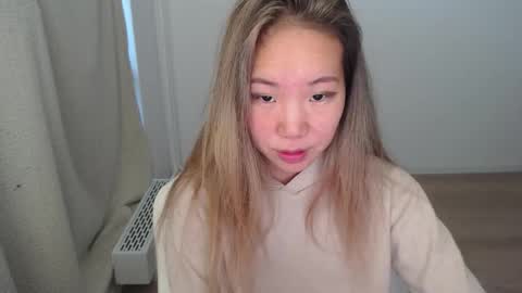 Snapshot of mira_g chatting on October 2025 07:04:02 AM mira_g online show from October 2025 07:04:02 AM