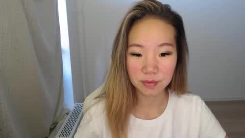 Snapshot of mira_g chatting on October 2025 09:01:01 AM mira_g online show from October 2025 09:01:01 AM