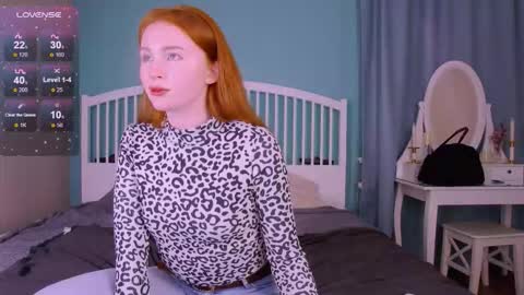 Snapshot of mira_glace chatting on October 2025 10:27:02 AM Mira3 online show from October 2025 10:27:02 AM