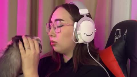 Snapshot of mira_light_ chatting on October 2025 03:47:02 PM mira_light_ online show from October 2025 03:47:02 PM