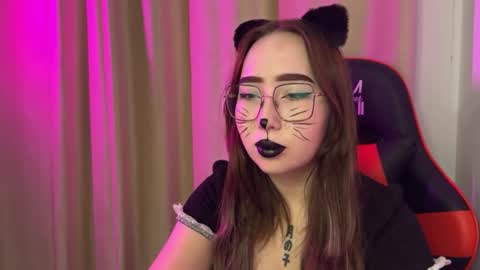 Snapshot of mira_light_ chatting on October 2025 03:13:01 PM mira_light_ online show from October 2025 03:13:01 PM