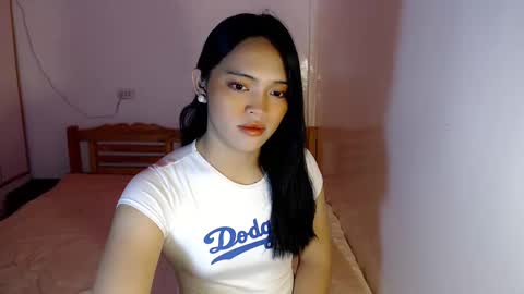 Mira Bella online show from December 2024 08:07:02 PM