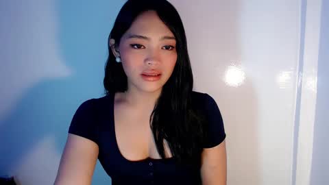 Mira Bella online show from December 2024 11:30:01 PM