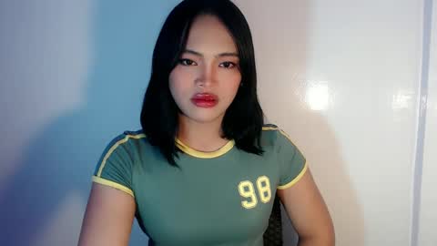 Mira Bella online show from February 2025 06:51:01 PM