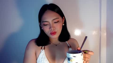 Mira Bella online show from February 2025 07:16:01 PM