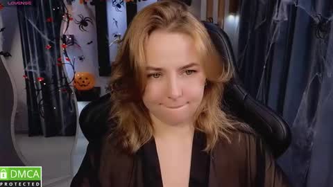 Snapshot of mira_mermayd chatting on November 2025 01:08:01 AM Mira online show from November 2025 01:08:01 AM