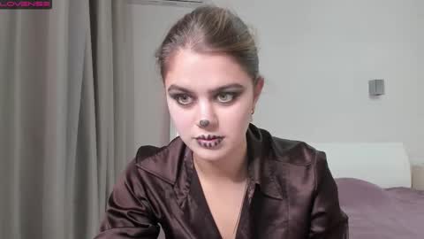 Snapshot of miraa_m chatting on October 2025 10:00:01 PM Mira online show from October 2025 10:00:01 PM