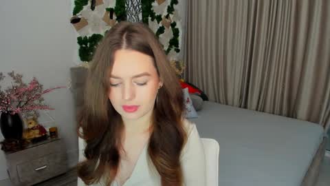 Snapshot of miraclecurly chatting on January 2025 10:02:01 AM Emma online show from January 2025 10:02:01 AM