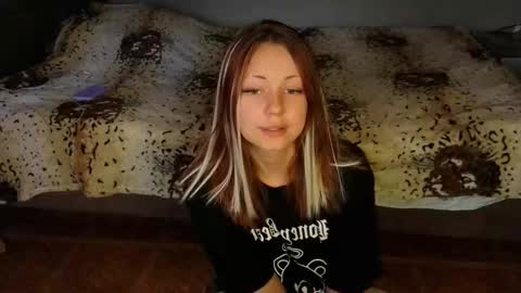 Snapshot of mirahardmanxx chatting on November 2025 12:38:02 PM Happy New Year online show from November 2025 12:38:02 PM