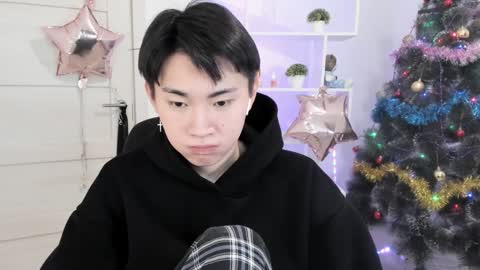 Snapshot of miram_yoo chatting on December 2024 03:37:01 AM              online show from December 2024 03:37:01 AM
