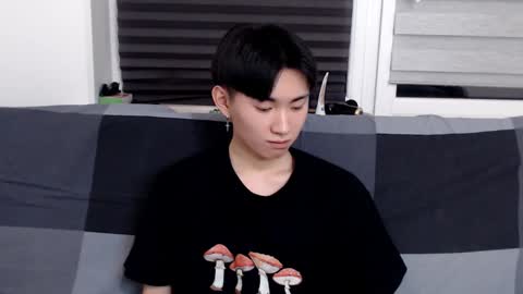 Snapshot of miram_yoo chatting on January 2025 05:40:01 PM              online show from January 2025 05:40:01 PM