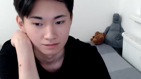 Snapshot of miram_yoo chatting on October 2025 03:17:01 AM              online show from October 2025 03:17:01 AM