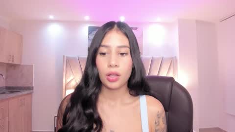 Snapshot of miranda_crawfor chatting on October 2025 04:10:01 AM miranda_crawfor online show from October 2025 04:10:01 AM