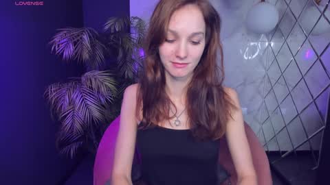 Snapshot of mirandaglow chatting on December 2024 05:49:02 AM Miranda online show from December 2024 05:49:02 AM