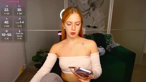 Snapshot of mirandamayers chatting on October 2025 02:40:02 PM MirandaMayers online show from October 2025 02:40:02 PM