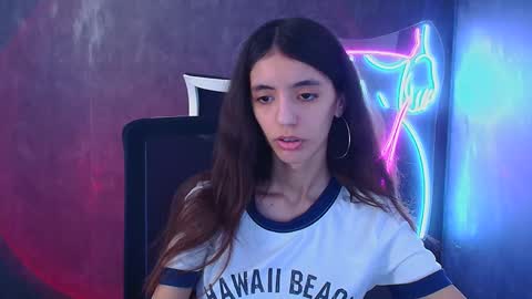 Snapshot of miri_miss chatting on January 2025 01:01:01 PM Miri online show from January 2025 01:01:01 PM